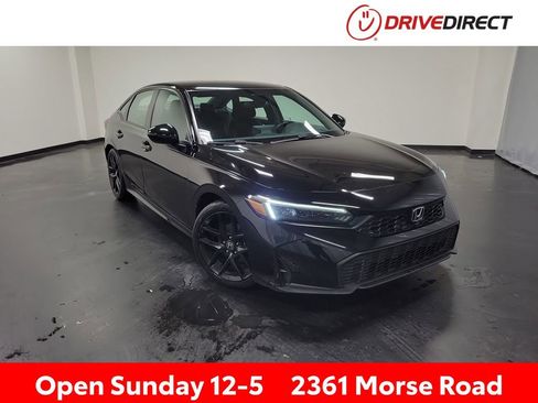 Used 2025 Honda Civic Sport image 1