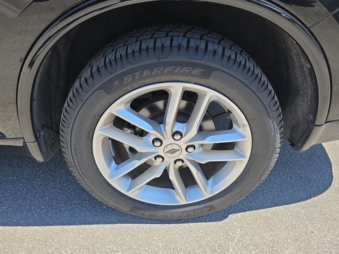 Used 2023 Dodge Durango GT image 13