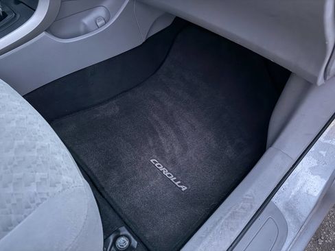 Used 2009 Toyota Corolla LE image 10