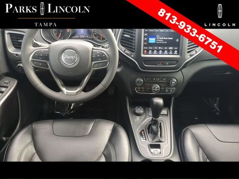 Used 2022 Jeep Cherokee Latitude Lux w/ Sun & Sound Group AWD/4WD image 13
