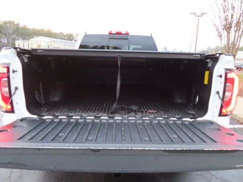 Used 2017 GMC Sierra 1500 SLT w/ Enhanced Driver Alert Package image 30