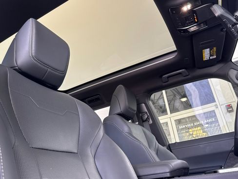 Certified 2024 Lexus GX 550 w/ Accessory Package (Z1) AWD/4WD image 22
