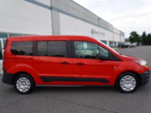 Used 2015 Ford Transit Connect XL FWD image 8