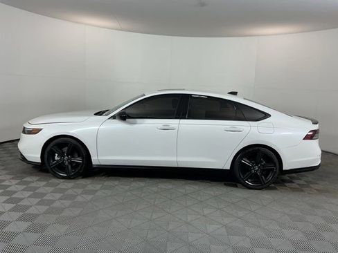 Used 2023 Honda Accord Sport image 8