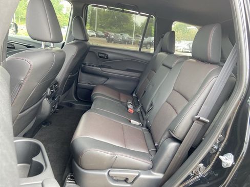 Used 2025 Honda Passport Black Edition image 16