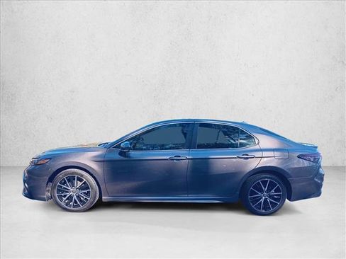 Used 2023 Toyota Camry SE image 8