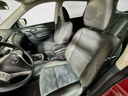 Used 2016 Nissan Rogue SV AWD/4WD image 11