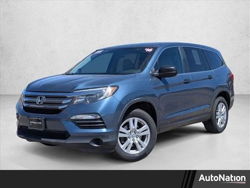 Used 2016 Honda Pilot LX image 1