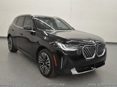 Used 2025 BMW X3 xDrive30i w/ Premium Package image 6