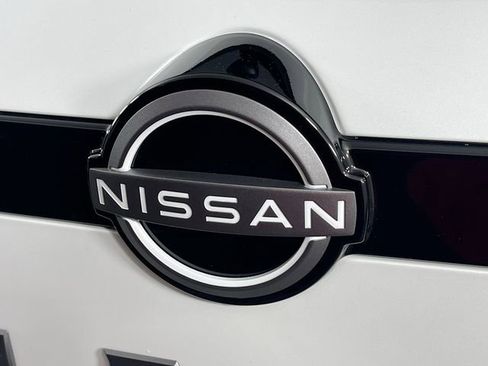 New 2026 Nissan Pathfinder Platinum image 19