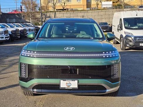 New 2026 Hyundai Ioniq 9 Calligraphy AWD/4WD image 2