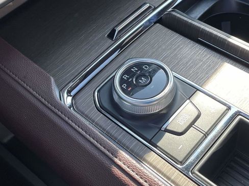 Certified 2024 Ford Expedition Limited image 30