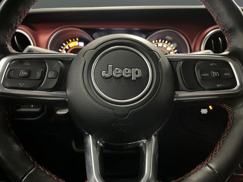 Used 2023 Jeep Gladiator Rubicon w/ Cold Weather Group image 16