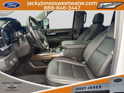 Used 2024 Chevrolet Silverado 2500 LT w/ Z71 Sport Edition AWD/4WD image 9