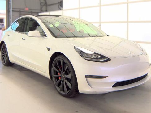 Used 2020 Tesla Model 3 Performance AWD/4WD image 3