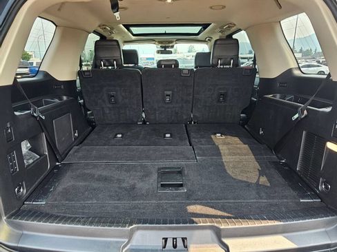 Used 2018 Ford Expedition Platinum AWD/4WD image 16
