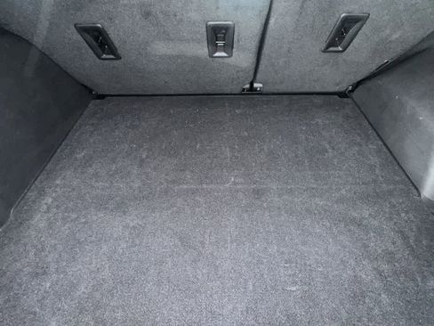 Used 2023 Chevrolet Equinox LT FWD image 25