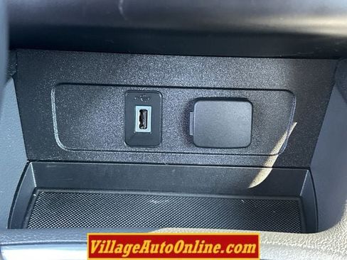 Used 2017 Ford Escape Titanium w/ Equipment Group 301A FWD image 25