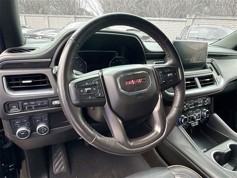 Used 2021 GMC Yukon AT4 w/ Technology Package image 12