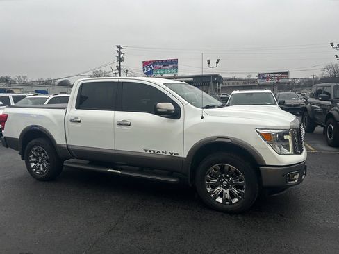Used 2019 Nissan Titan Platinum Reserve image 2
