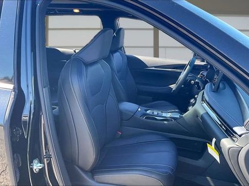 Certified 2026 INFINITI QX60 Sport w/ Dark Cargo Package AWD/4WD image 7