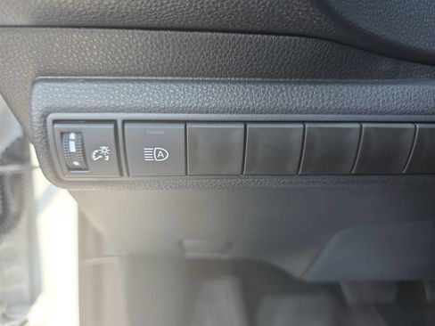 Used 2025 Toyota Corolla LE FWD image 25