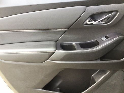 Used 2019 Chevrolet Traverse LT AWD/4WD image 13