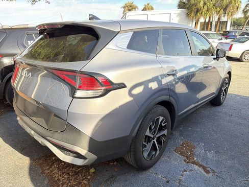 Certified 2023 Kia Sportage EX FWD image 9