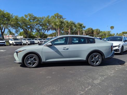 New 2026 Kia K4 LXS image 5