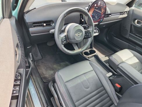 Used 2025 MINI Cooper S FWD image 15