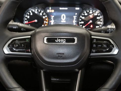 Used 2024 Jeep Compass Limited image 12