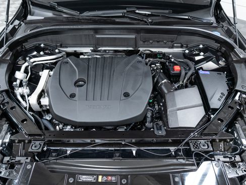 Used 2026 Volvo XC60 B5 Ultra w/ Protection Package Premier image 9