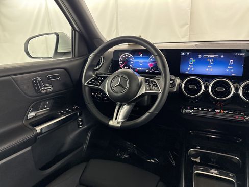 Certified 2026 Mercedes-Benz GLB 250 image 28
