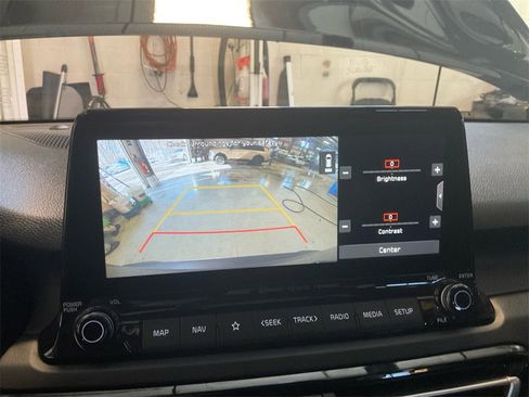 Certified 2021 Kia Seltos SX w/ SX Sunroof Package image 18