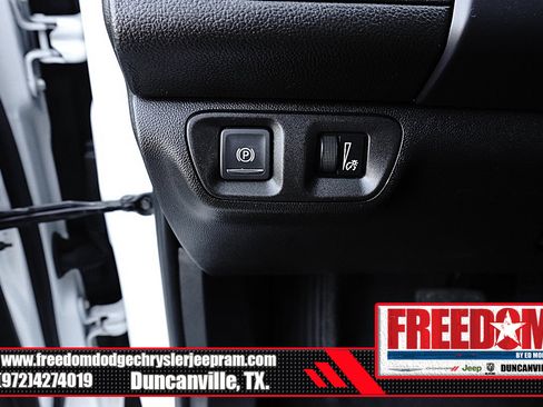 Used 2023 GMC Acadia SLT AWD/4WD image 26