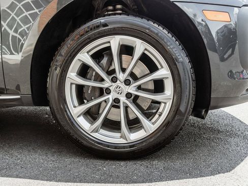 Used 2022 Porsche Macan image 4