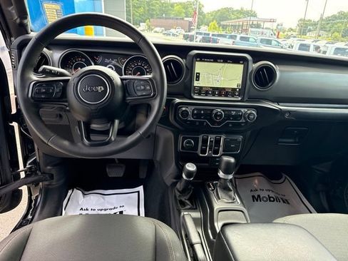 Used 2023 Jeep Gladiator Sport AWD/4WD image 20