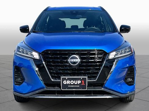 Used 2023 Nissan Kicks SR image 4