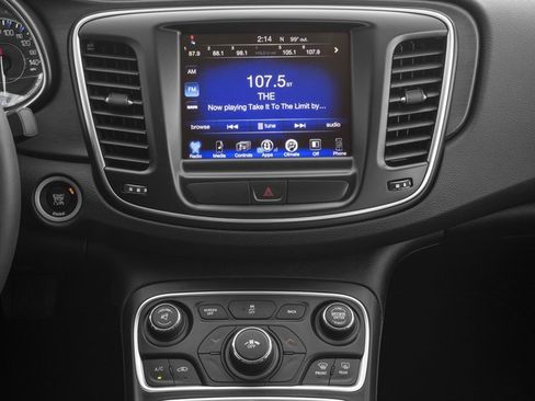 Used 2016 Chrysler 200 Limited w/ Convenience Group FWD image 13