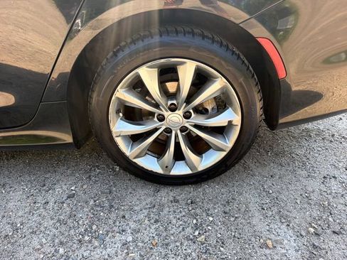 Used 2015 Chrysler 200 S FWD image 26
