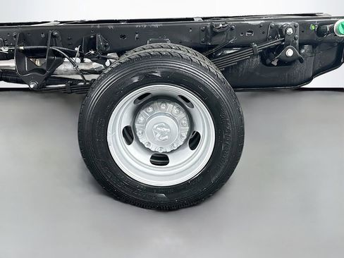 New 2026 RAM 5500 Tradesman w/ Chrome Appearance Group image 16