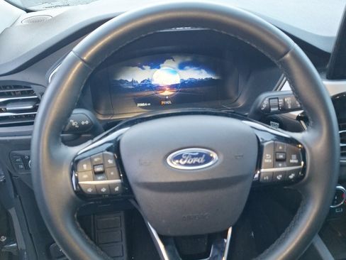 Certified 2022 Ford Escape SEL w/ Technology Package image 15