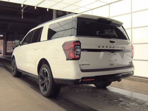 Used 2023 Ford Expedition Max Limited image 4