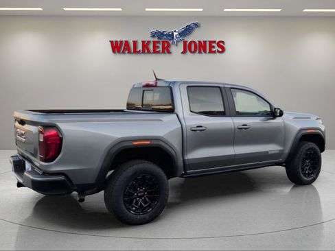 New 2026 GMC Canyon Elevation w/ Convenience Package image 3