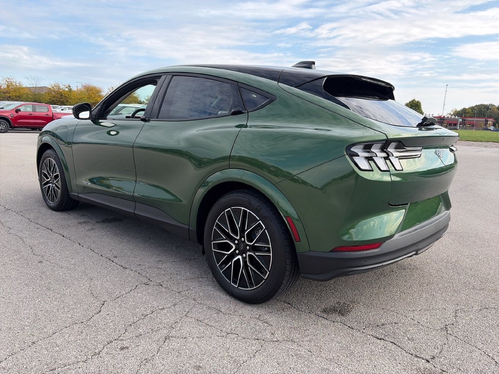 Used 2026 Ford Mustang Mach-E Premium AWD/4WD image 5