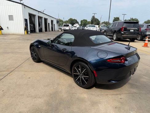 Used 2025 MAZDA MX-5 Miata Grand Touring RWD image 22