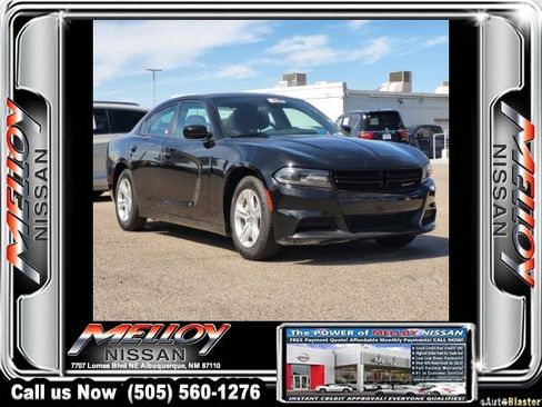 Used 2023 Dodge Charger SXT image 3