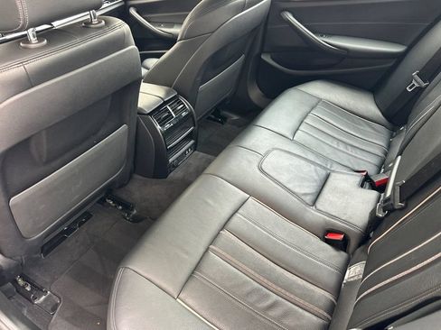 Used 2023 BMW 530i w/ Convenience Package RWD image 12