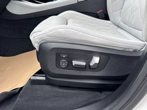 Used 2023 BMW X5 xDrive40i w/ M Sport Package AWD/4WD image 10