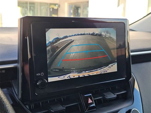 Used 2024 Toyota Corolla LE image 21